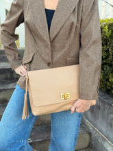 Load image into Gallery viewer, Bailey Work Clutch — Hazelnut