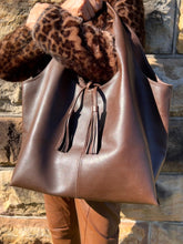 Load image into Gallery viewer, Alice Large Tote bag - Italian Leather - Chocolate Brown