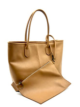 Load image into Gallery viewer, Piper Tote Bag — Hazelnut
