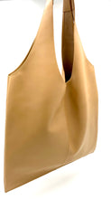 Load image into Gallery viewer, Bobby Large Tote - Italian Leather - Hazelnut Beige
