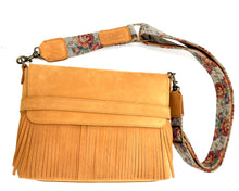 Load image into Gallery viewer, Andy cross body bag - Tan Fringes
